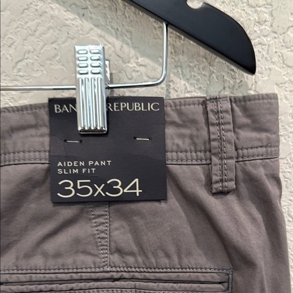 Banana Republic Men's Gray Pants 35 by 34 NWT - Picture 6 of 8